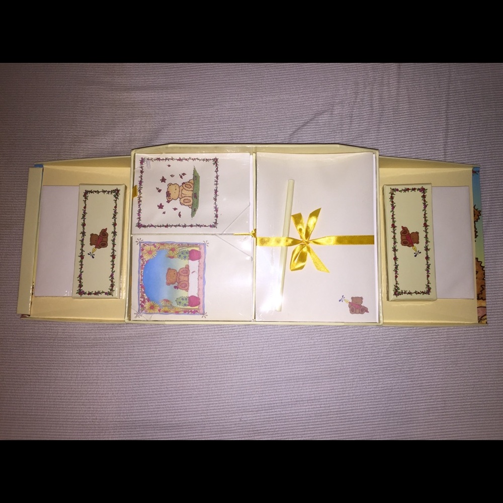 Stationery Set - Picture 2 of 2